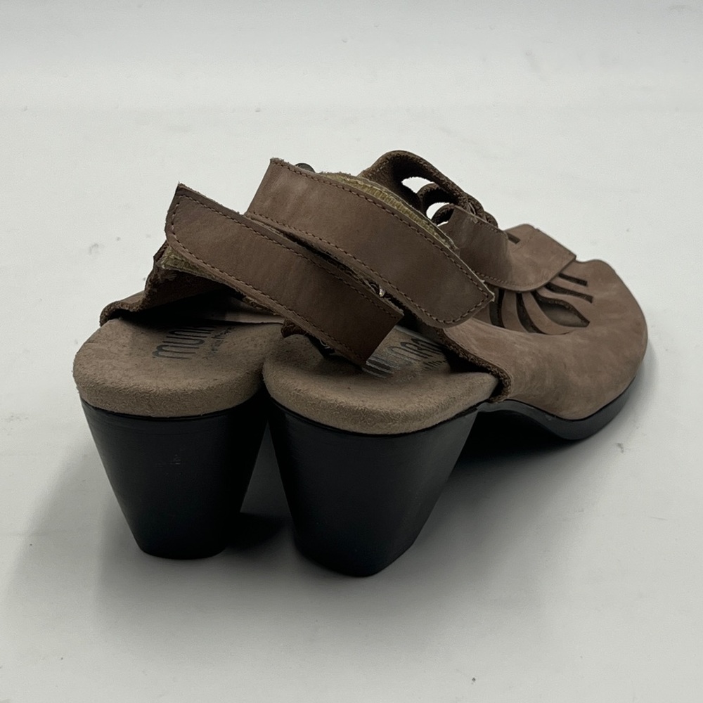Munro Tan Heels with Perforated Design - Picture 4 of 9